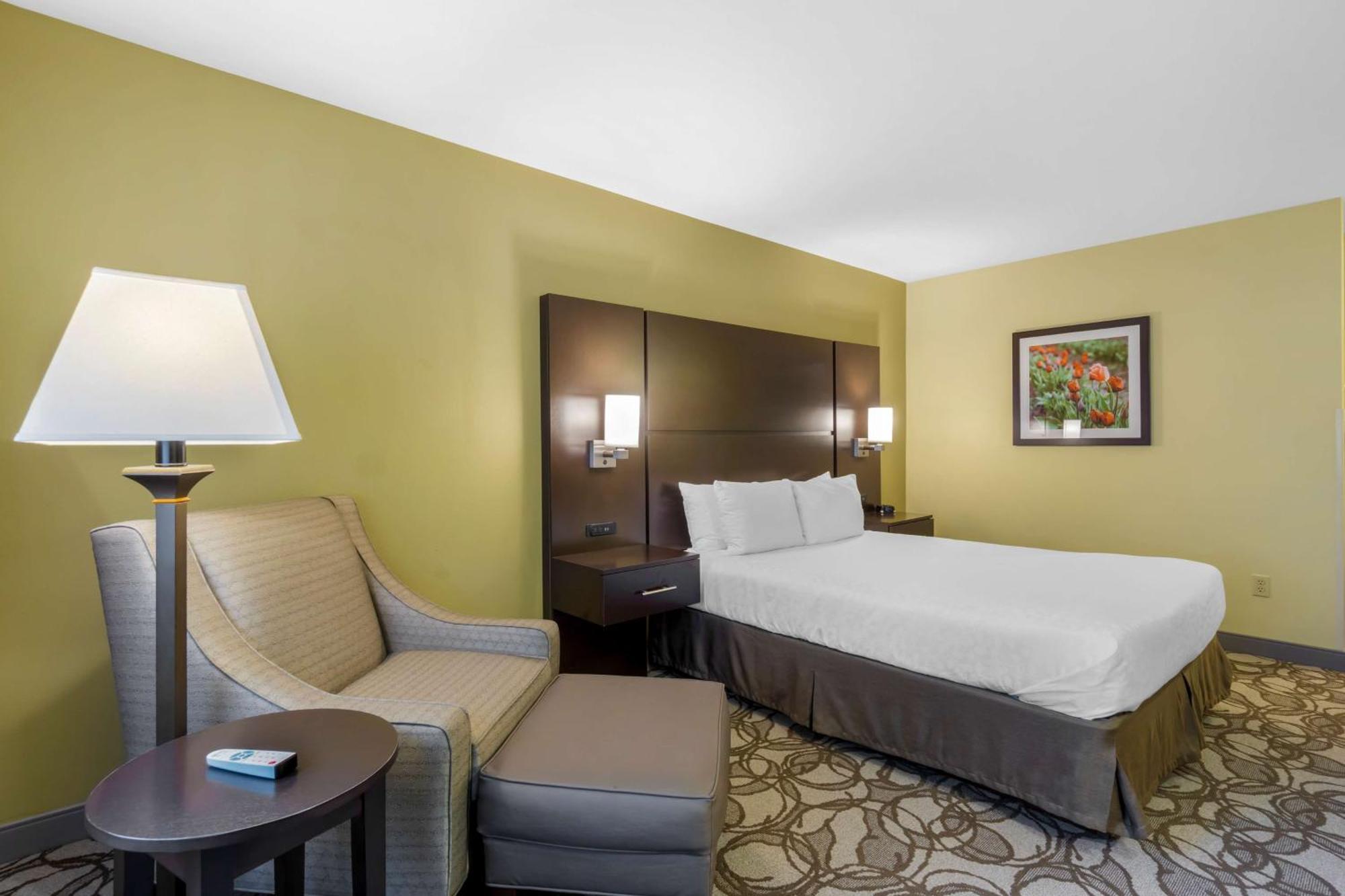 Best Western Plus Plaza By The Green Kent Dış mekan fotoğraf