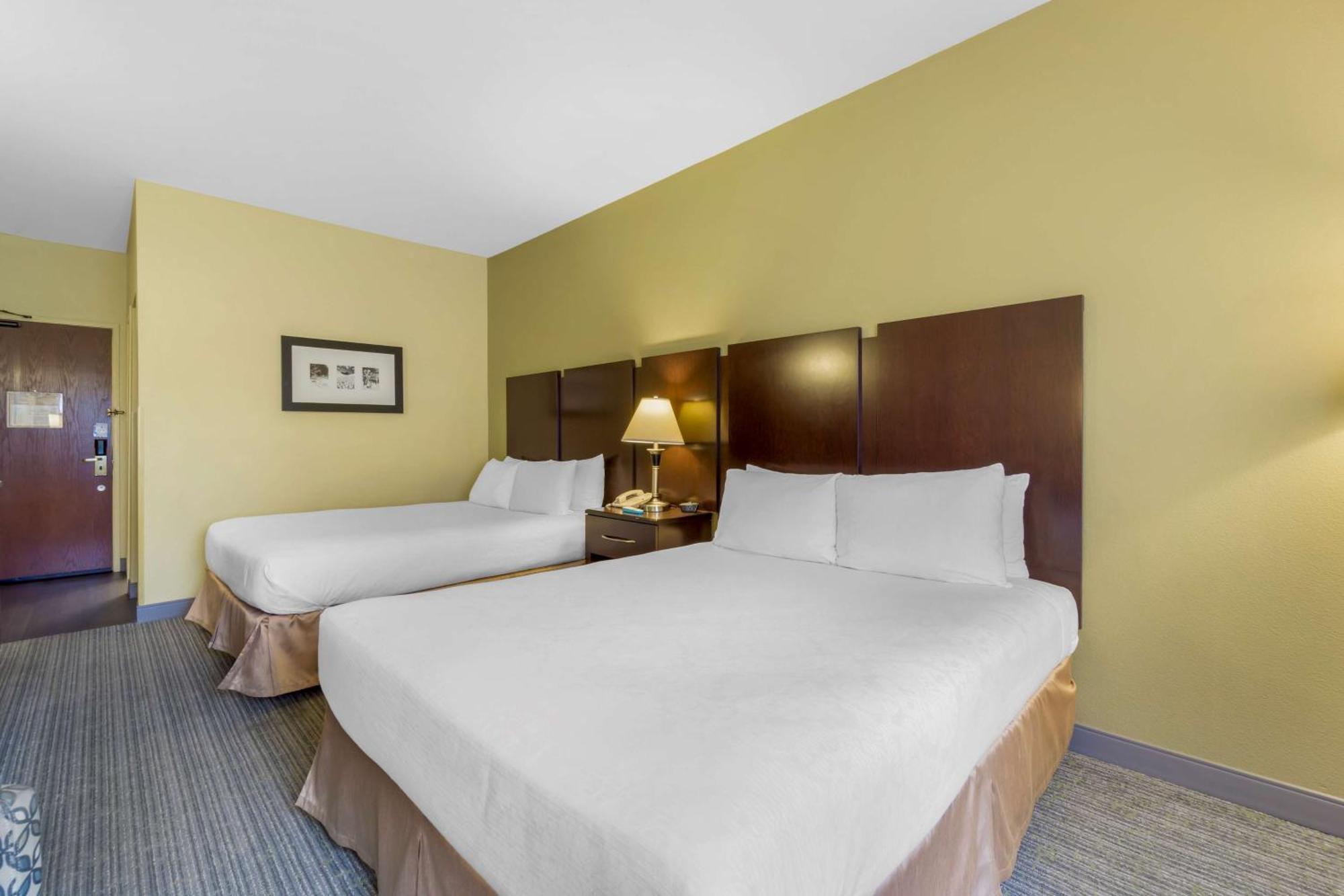 Best Western Plus Plaza By The Green Kent Dış mekan fotoğraf